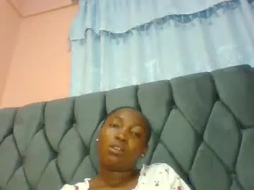 MishelBlessing – webcam model profile photo Image 2