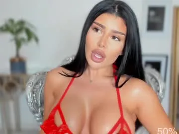 SharaThomas – webcam model profile photo Image 19