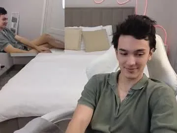 LIZY_PORTMAN – webcam model profile photo Image 16