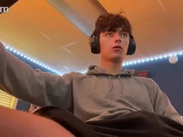 CarolineP – webcam model profile photo Image 5