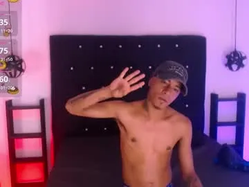 cum_police – webcam model profile photo Image 2