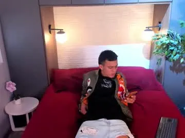 fleeting_love – webcam model profile photo Image 7