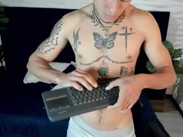 fleeting_love – webcam model profile photo Image 8