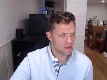 raymondmont – webcam model profile photo Image 8