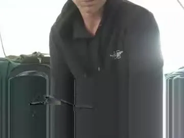 Noya – webcam model profile photo Image 3