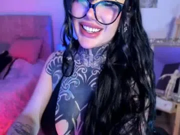 SandiSquirts – webcam model profile photo Image 4