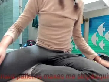 Hotmomcheckk_ – webcam model profile photo Image 17