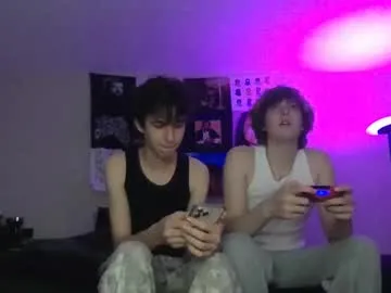 mylesandmaxxx06 – webcam model profile photo Image 3