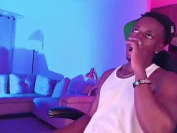 benjamin613999 – webcam model profile photo Image 10