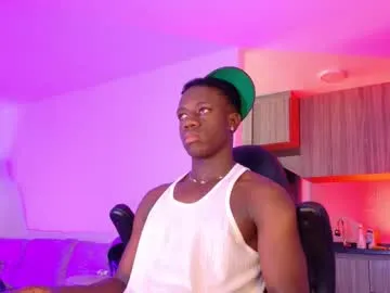 benjamin613999 – webcam model profile photo Image 16