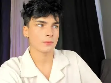 TeenieMarie – webcam model profile photo Image 2