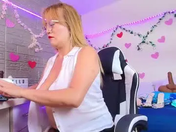 naomi_diamond_ Image 18