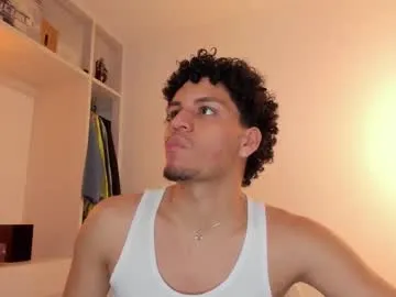 AntonioWest – webcam model profile photo Image 12