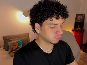 AntonioWest – webcam model profile photo Image 14