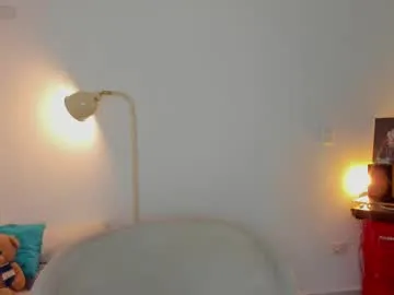 AntonioWest – webcam model profile photo Image 19