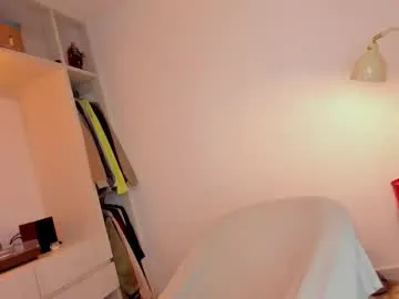 AntonioWest – webcam model profile photo Image 9