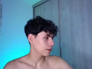 big_dicktop23 – webcam model profile photo Image 9