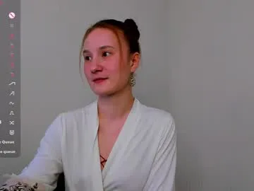 CamilaAlzate – webcam model profile photo Image 8