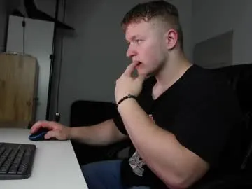 Yo155 – webcam model profile photo Image 2