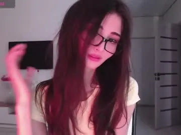 Ameliees – webcam model profile photo Image 10