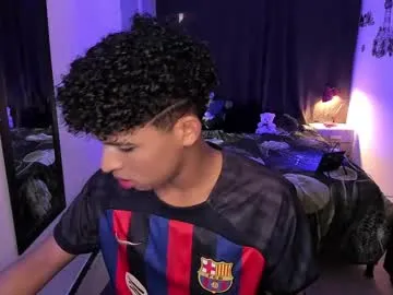 Donovan_Desmond – webcam model profile photo Image 12