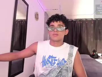 Donovan_Desmond – webcam model profile photo Image 6