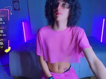 RaelynnWhitee – webcam model profile photo Image 9
