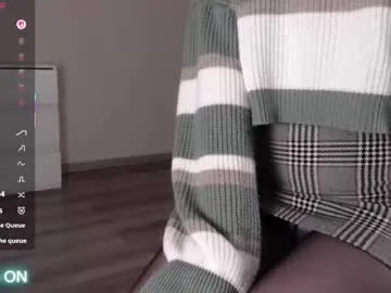 DollySummers – webcam model profile photo Image 3