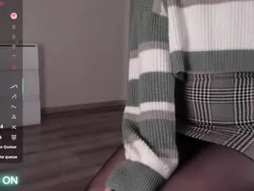 DollySummers – webcam model profile photo Image 7