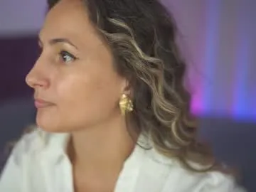 aurora_coldd – webcam model profile photo Image 6