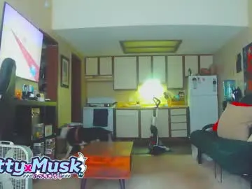 CheerryX – webcam model profile photo Image 14