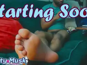 CheerryX – webcam model profile photo Image 18