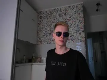 AprilXXS – webcam model profile photo Image 15