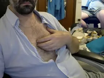 AishaVelvet – webcam model profile photo Image 3