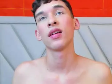 Lotie_Cox – webcam model profile photo Image 4