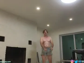 AmelieLaurent_ – webcam model profile photo Image 8