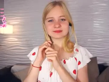 OwQoll – webcam model profile photo Image 17