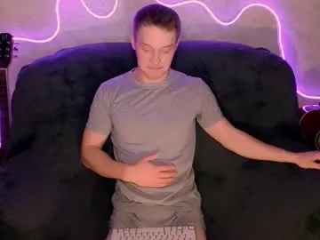 playoliver – webcam model profile photo