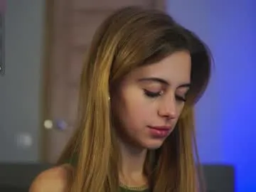 ValleryStorm – webcam model profile photo Image 12