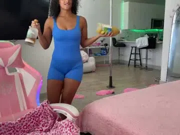 LorrySkye – webcam model profile photo Image 15