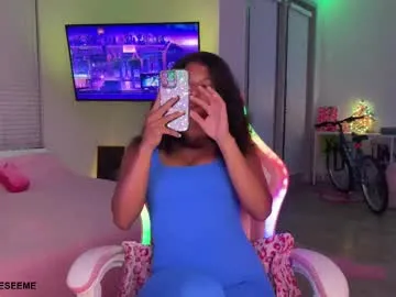 LorrySkye – webcam model profile photo Image 9