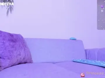 Live with SinLunaXXX on FliCam Image 10