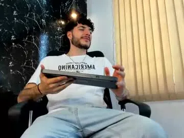 ryan287747 – webcam model profile photo Image 2