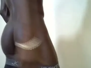 TeenieMarie – webcam model profile photo Image 3