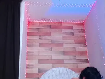 ShainaVaasquez – webcam model profile photo Image 4