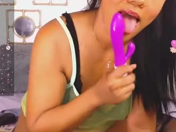 regina1819 – webcam model profile photo