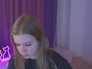 NikolleWilliams – webcam model profile photo Image 18