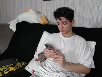 ChloeDevine – webcam model profile photo Image 2