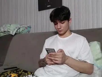 ChloeDevine – webcam model profile photo Image 7