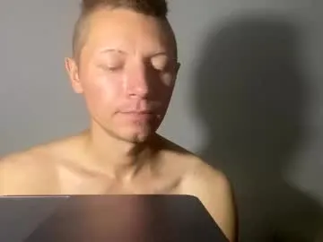 enjohnny – webcam model profile photo Image 15